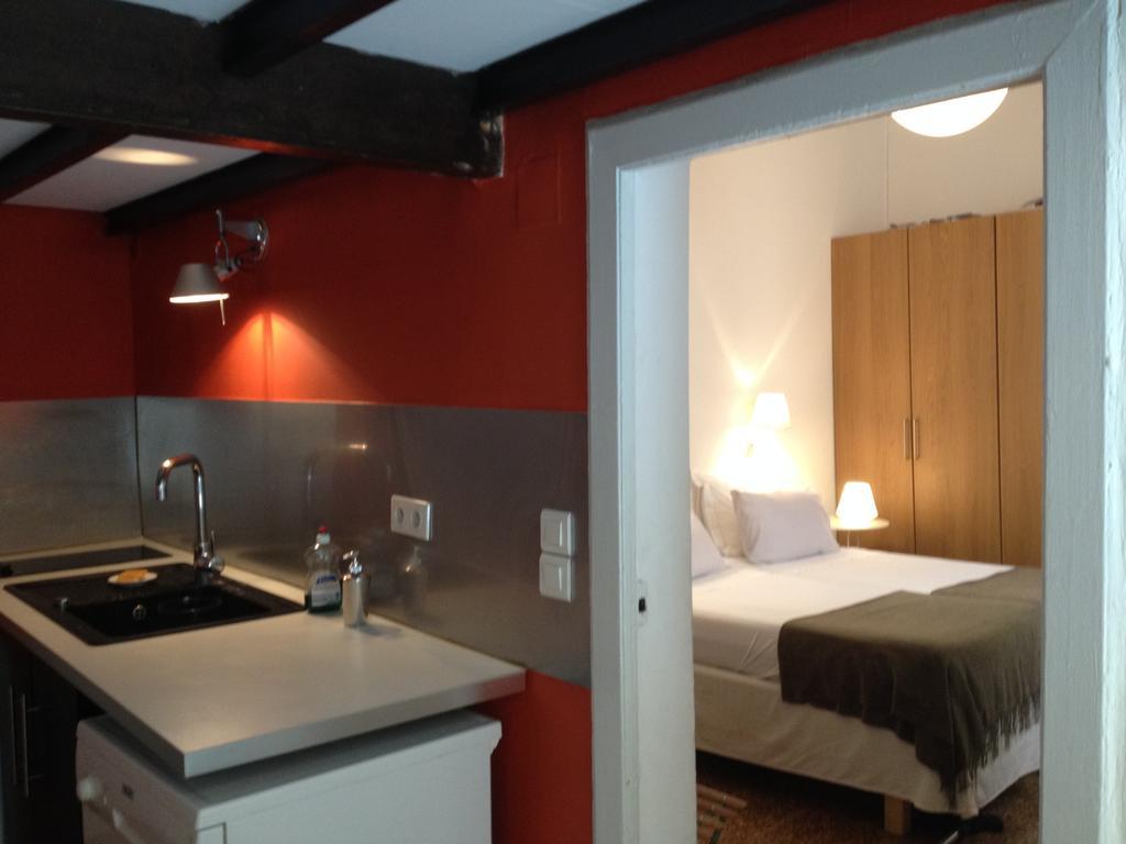 La Suite Du Jeune Homme Montpellier Phòng bức ảnh